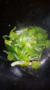 色味俱全的青菜鸡蛋汤做法图解3)