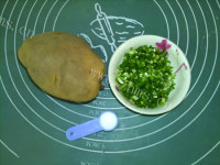 东北土豆饼做法图解1)