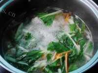 美味的小白菜肉丸汤做法图解9)