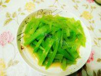 家常菜清炒莴笋丝