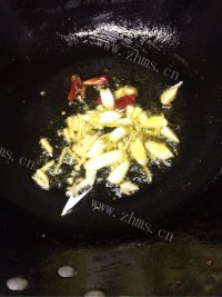 香喷喷的鱼香肉丝做法图解9)