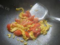 「家有大厨」番茄炒鸡蛋的做法图解三