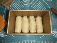 自制淡奶油吐司做法图解9)