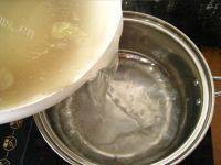 美味的丝瓜豆腐汤做法图解6)