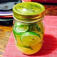 甜甜的蜂蜜柠檬水做法图解8)
