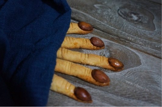 色香味俱全的女巫手指饼干