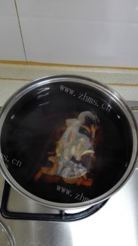 色香味俱全的酸梅汤做法图解4)