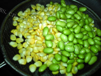 营养的青豆玉米浆的做法图解二