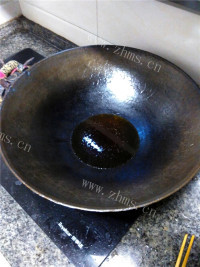 家常菜莴笋烧肉做法图解4)