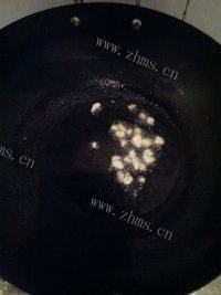 色味俱佳的蒜蓉空心菜做法图解2)