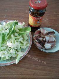 卖相不错的腊肉炒菜花做法图解1)