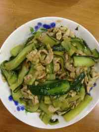 好吃的青瓜炒肉做法图解9)
