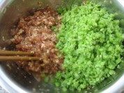 豆角馅包子做法图解13)