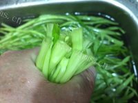 清炒通心菜做法图解5)