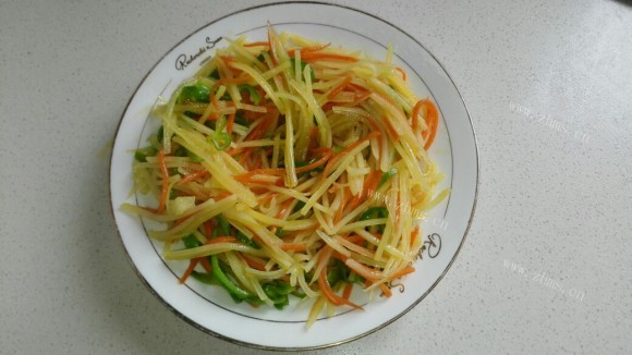 香飘十里的青椒土豆丝