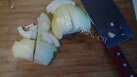家常菜洋葱炒金针菇做法图解3)