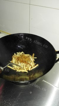 家常菜韭菜炒香干做法图解3)
