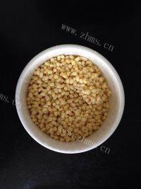 香气浓郁的绿豆糕做法图解2)