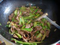 家常菜芥兰炒牛肉