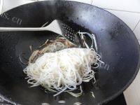 美味的葱油炒面做法图解4)