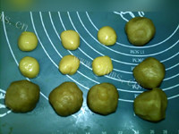 自制广式白莲月饼做法图解9)