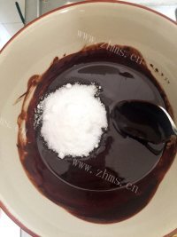 喷香的布朗尼做法图解2)
