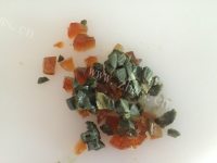 皮蛋火腿豆苗汤做法图解3)