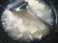 家常菜咸肉豆腐汤做法图解5)