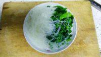 家常菜菠菜拌粉丝做法图解4)