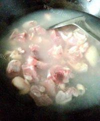 家常菜土豆炖鸡肉做法图解2)