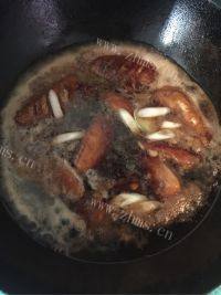 美味的蜜汁鸡翅做法图解5)
