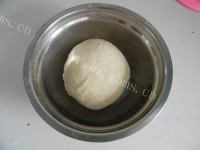 美味的门钉肉饼做法图解4)