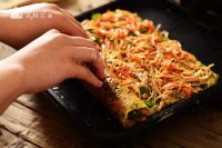 家常菠菜鸡丝蛋卷做法图解5)