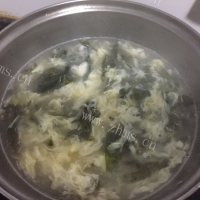美味的紫菜蛋花汤做法图解3)