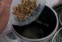 自制核桃花生米糊做法图解3)