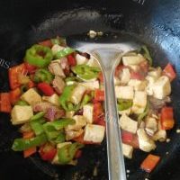 美味的三椒焖豆腐的做法图解十