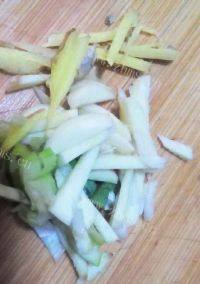 诱人的鸡肉卷做法图解4)