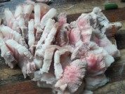 美味蒜苗炒回锅肉做法图解1)