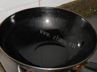 家常菜黄豆芽炒肉丝做法图解3)