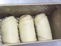 养胃红豆沙吐司做法图解9)
