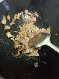 家常菜豆干炒肉做法图解3)