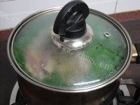 美味的枸杞猪肝瘦肉汤做法图解6)