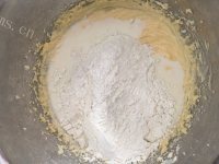 自制草莓麦芬做法图解4)