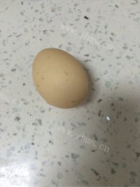 美味的红糖米酒煮蛋做法图解3)