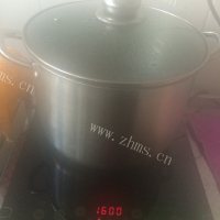 清爽可口的菜干猪骨汤做法图解4)