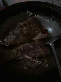 色香味俱全的红烧鲤鱼做法图解7)