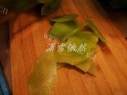 家常菜莴笋片炒肉做法图解1)