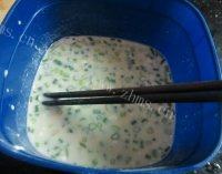 鸡蛋葱油饼做法图解3)