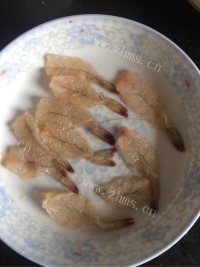 美味的芙蓉虾做法图解3)