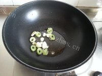 家常菜炒毛豆做法图解2)